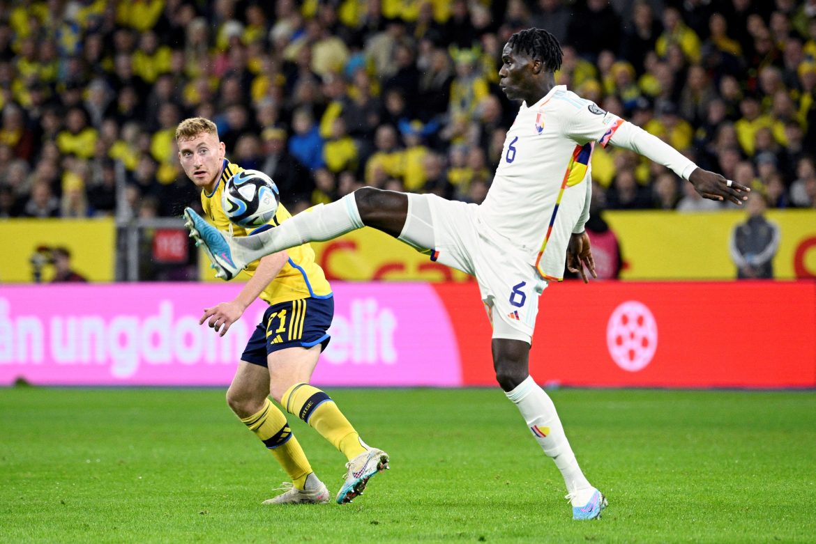 Everton Have New Gareth Barry In "Incredible" £100k-p/w Star