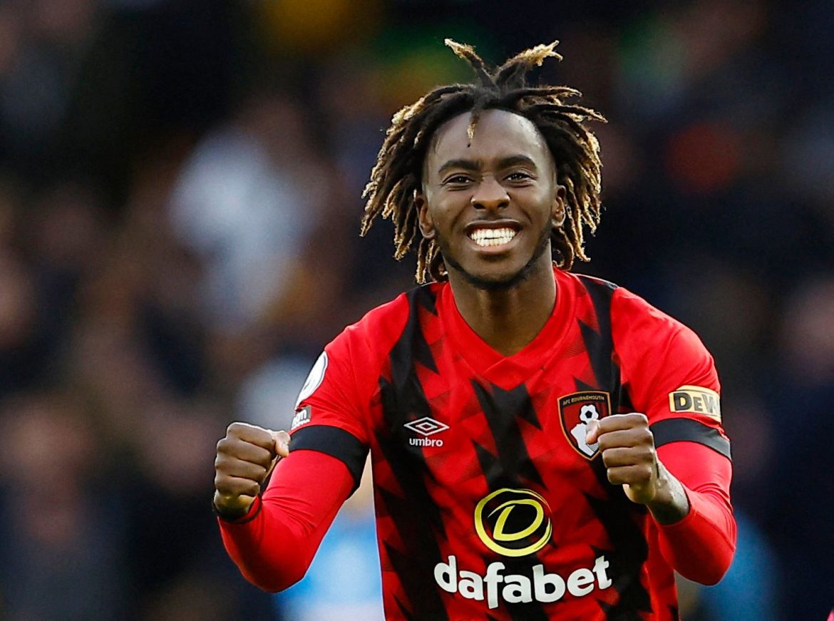 West Ham leading Zemura transfer race