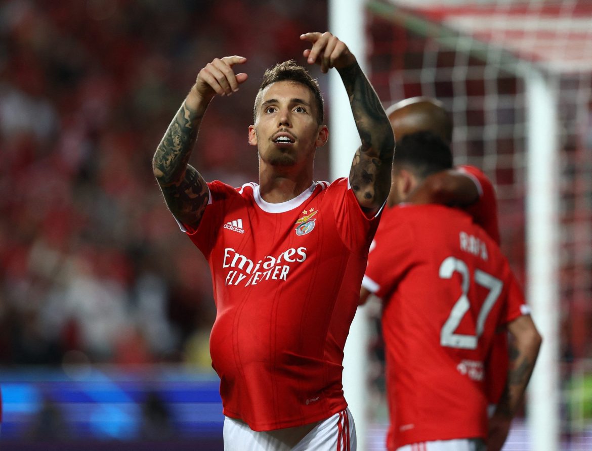 Leeds eyeing Alejandro Grimaldo move