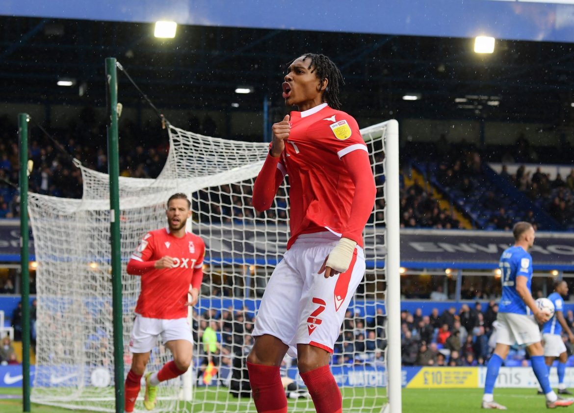 Spurs on the brink of Djed Spence deal