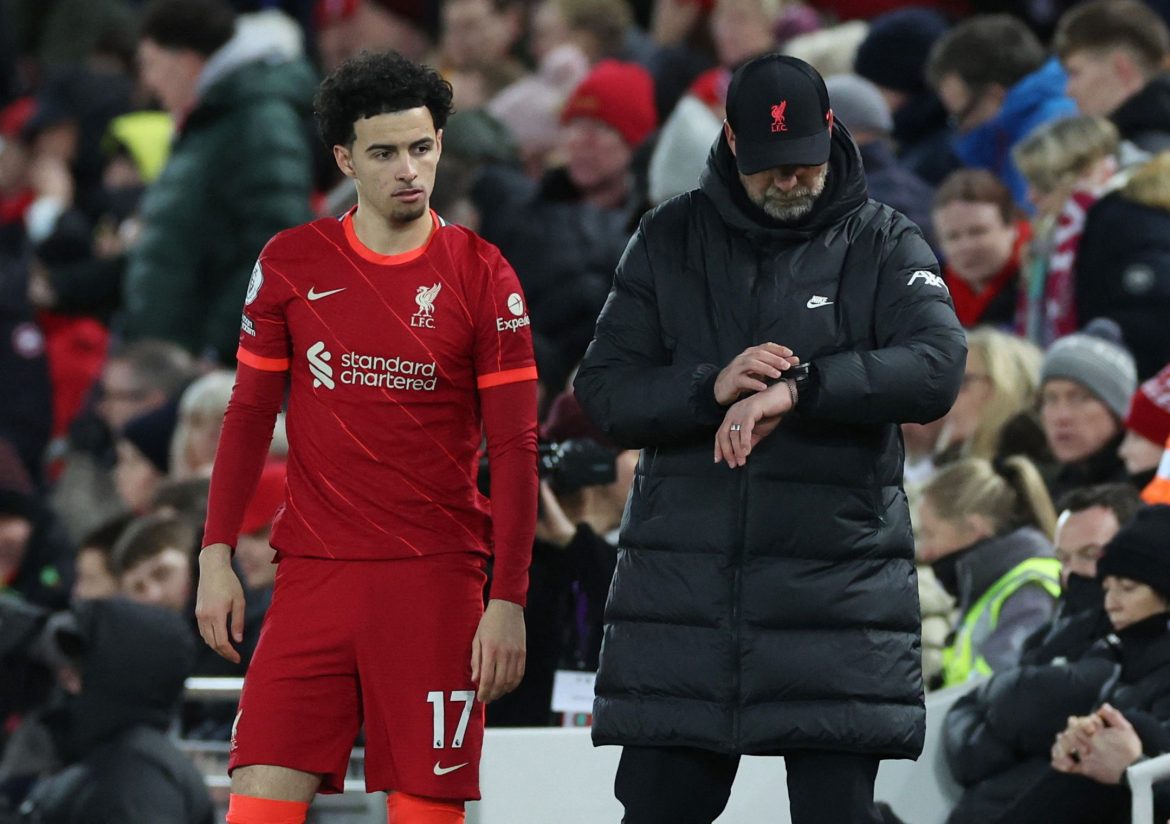 Liverpool: Curtis Jones suffers injury